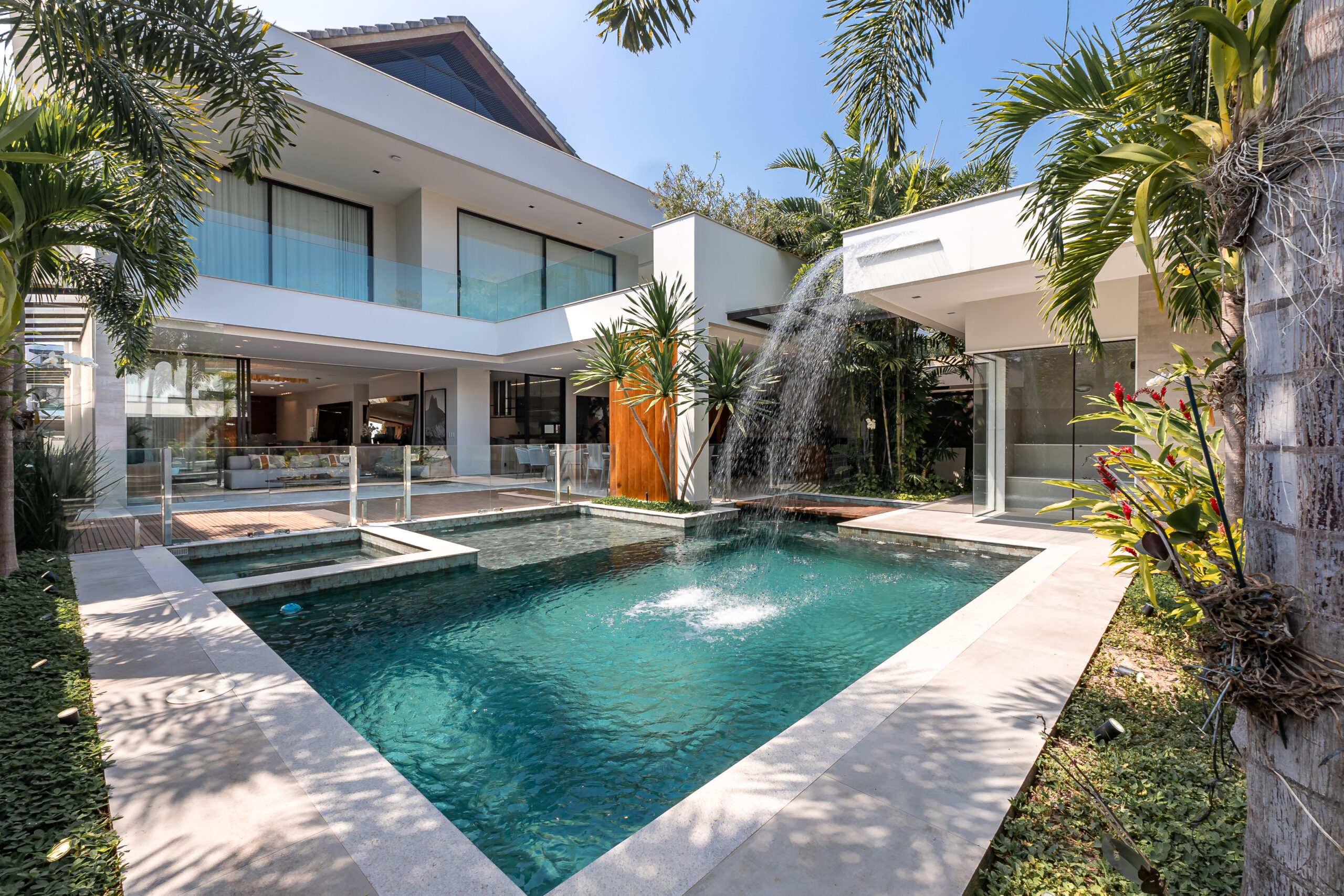 CASA TRIPLEX - CONDOMINIO DEL LAGO - BARRA DA TIJUCA