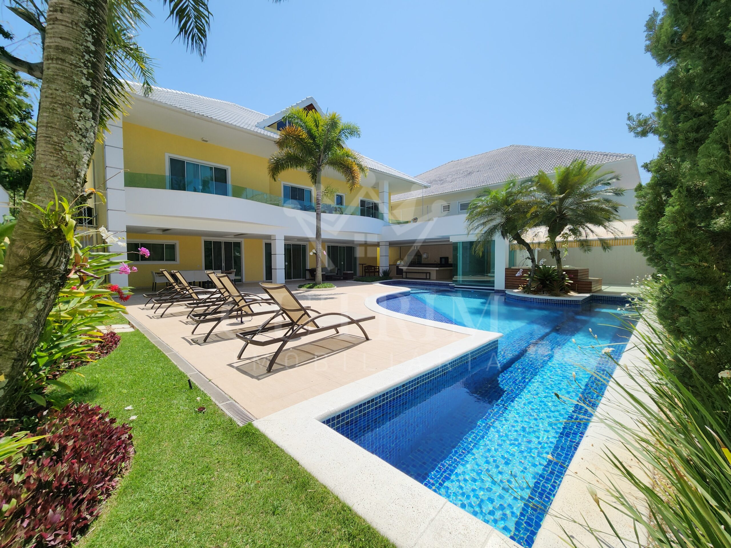 CASA TRIPLEX - CONDOMÍNIO SANTA MONICA JARDINS - BARRA DA TIJUCA