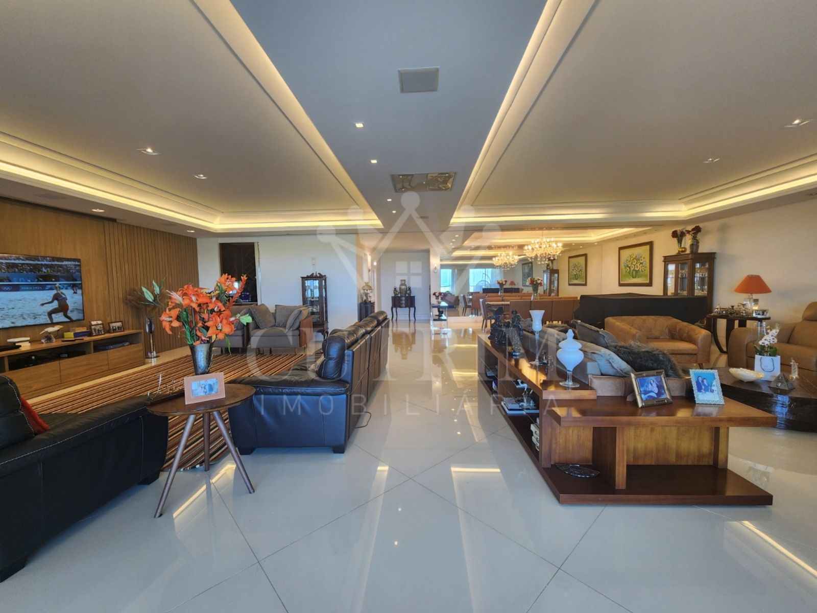 CI0070 – APARTAMENTO LINEAR – CONDOMÍNIO RISERVA UNO – BARRA DA TIJUCA