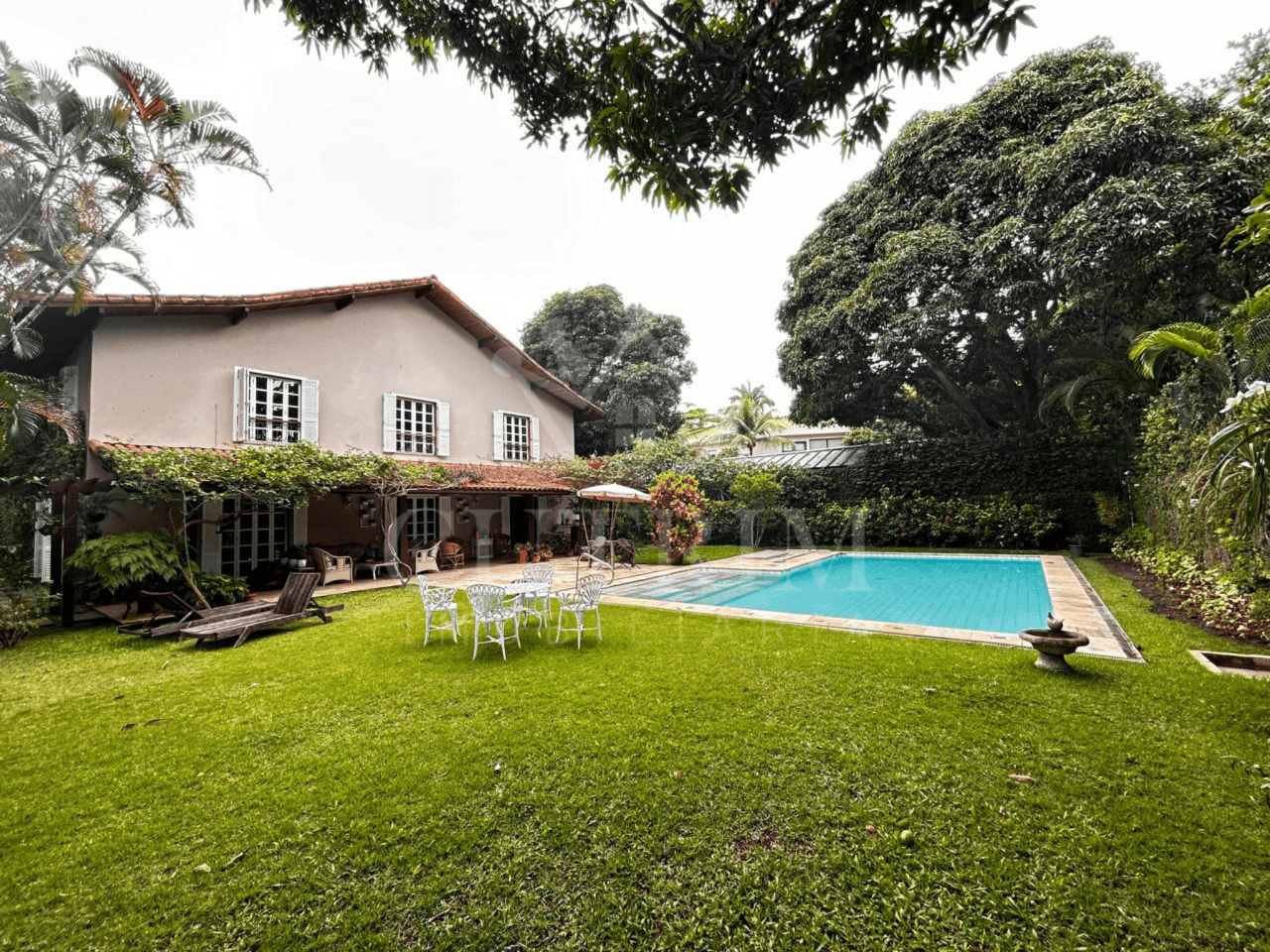 CASA DUPLEX – CONDOMÍNIO SANTA LUCIA – BARRA DA TIJUCA