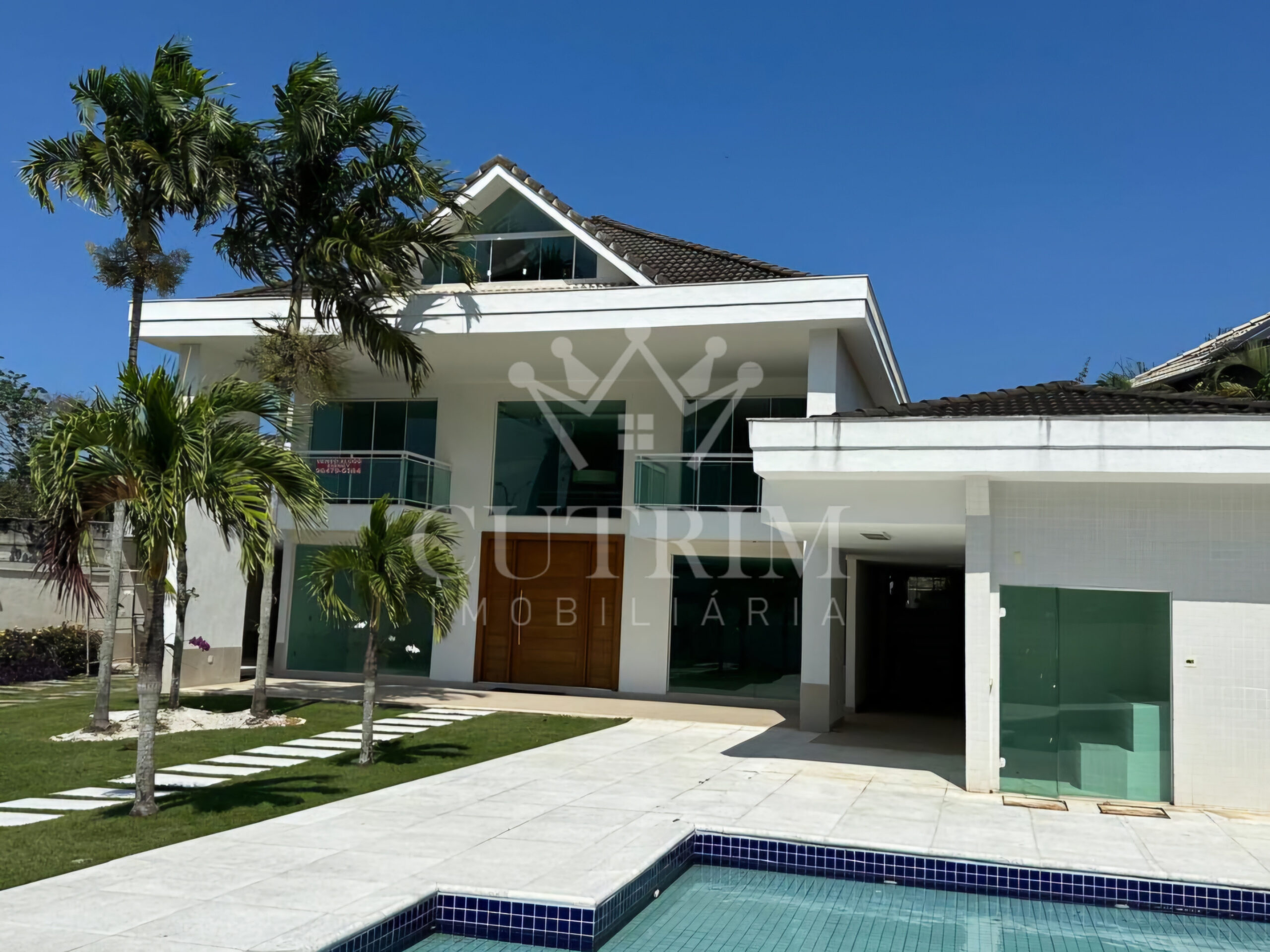 CI0104 – CASA TRIPLEX – CONDOMÍNIO SANTA MONICA JARDINS – BARRA DA TIJUCA – 5 SUÍTES – R$ 9.900.000,00